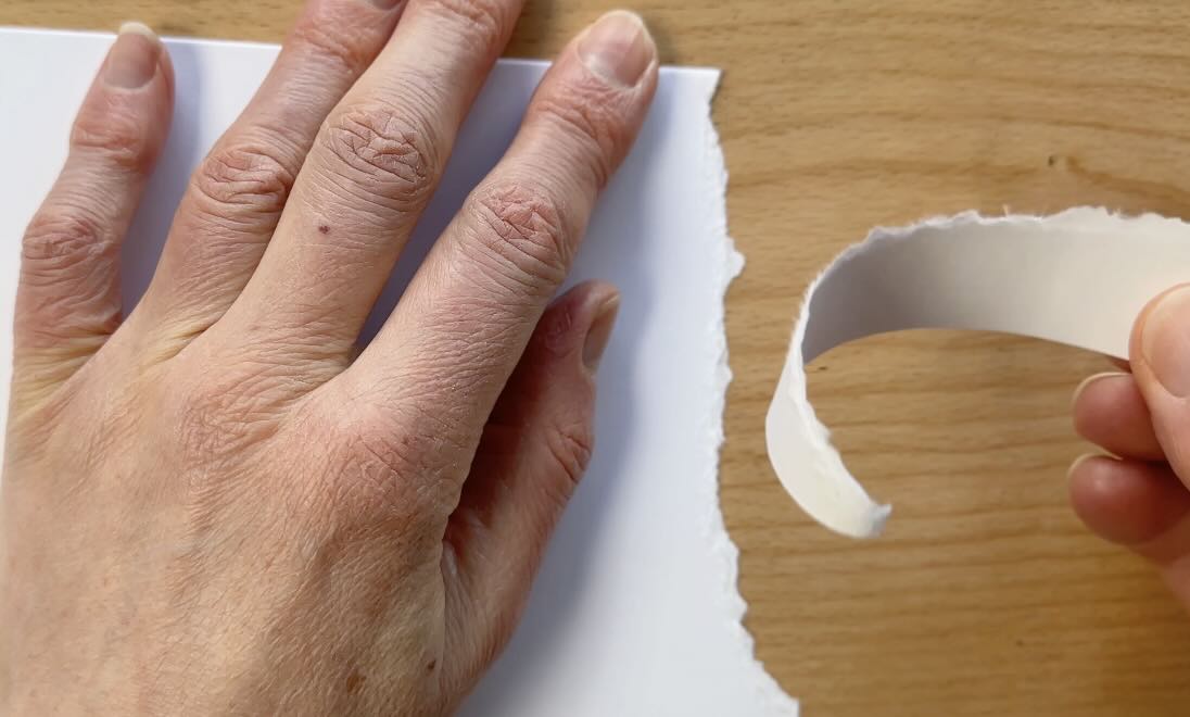Paper-Ribbon-Effect